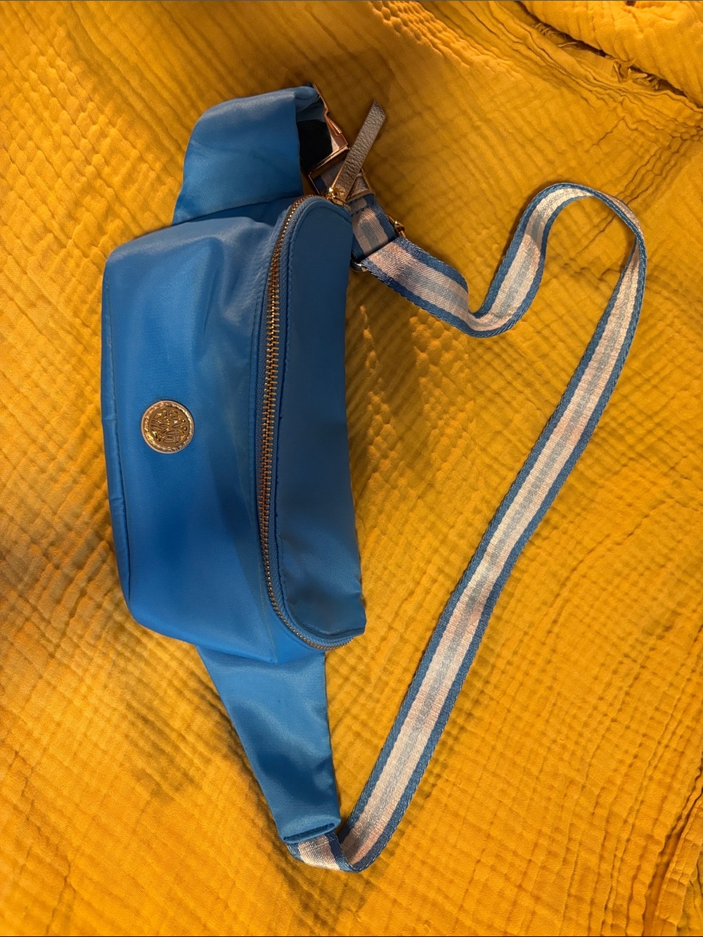 Lilly Pulitzer Bright Blue Crossbody with Gold Coin Medallion